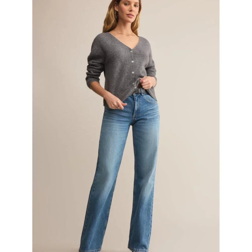 Z Supply Emile V-Neck Cardigan in Grey in Size Large - Picture 3 of 6